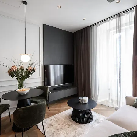 Luxury Apartment Con Free Park Triest Exterior foto
