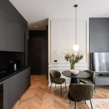 Luxury Apartment Con Free Park Triest Exterior foto