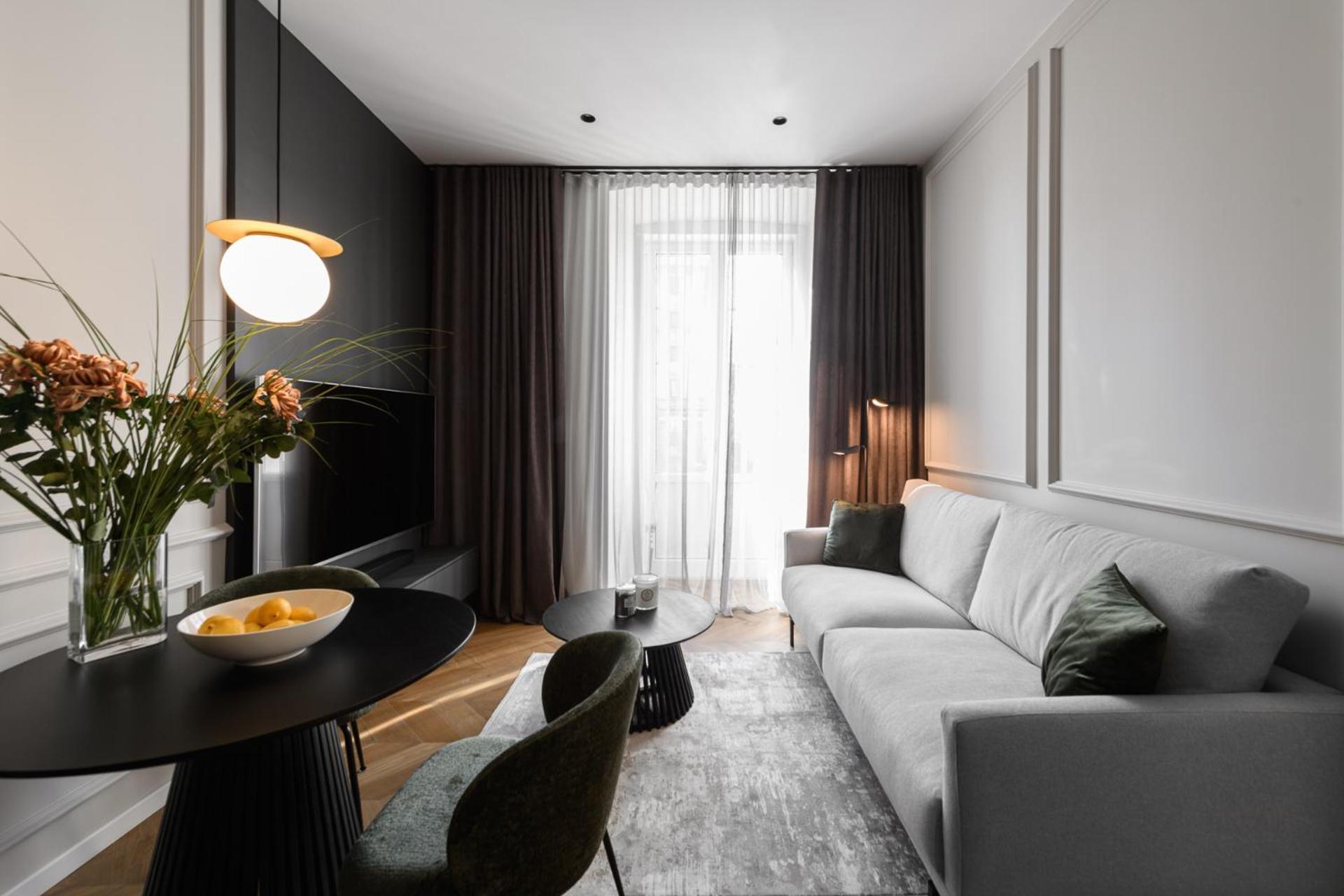 Luxury Con Free Park Apartment
